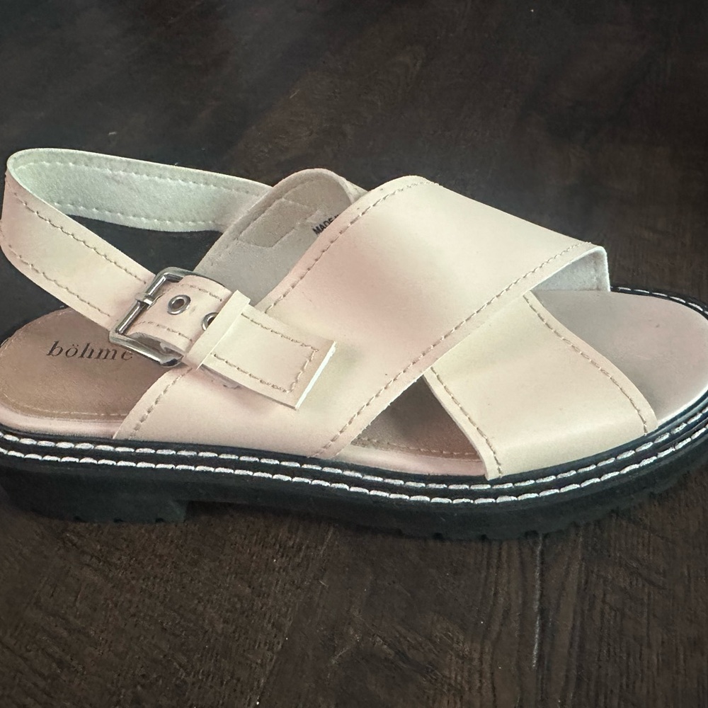 Bohme Cream Women's Sandals~ Size 8 - Picture 6 of 7